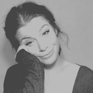Meet your Posher, Gabriella