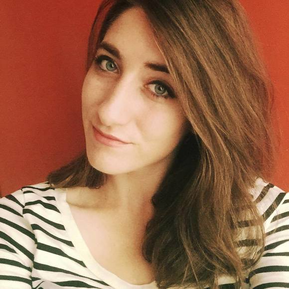 Meet your Posher, Jessica - Picture 2 of 2