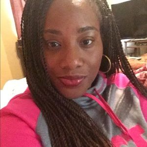 Meet your Posher, Nikki