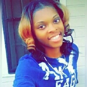 Meet your Posher, Quataeshia