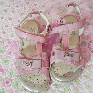 Girls good condition Geox