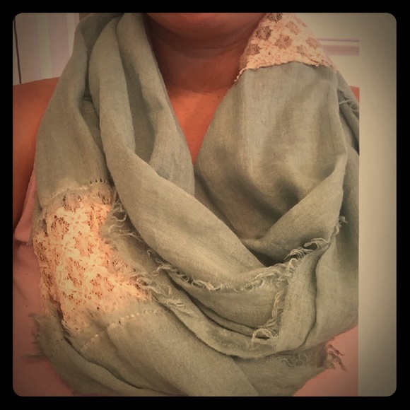 Infinity scarf