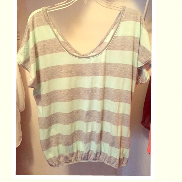 Maurices brand top