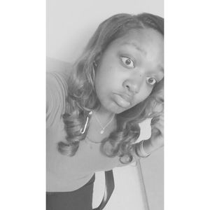 Meet your Posher, Lonna