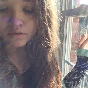 Meet your Posher, Caitlyn