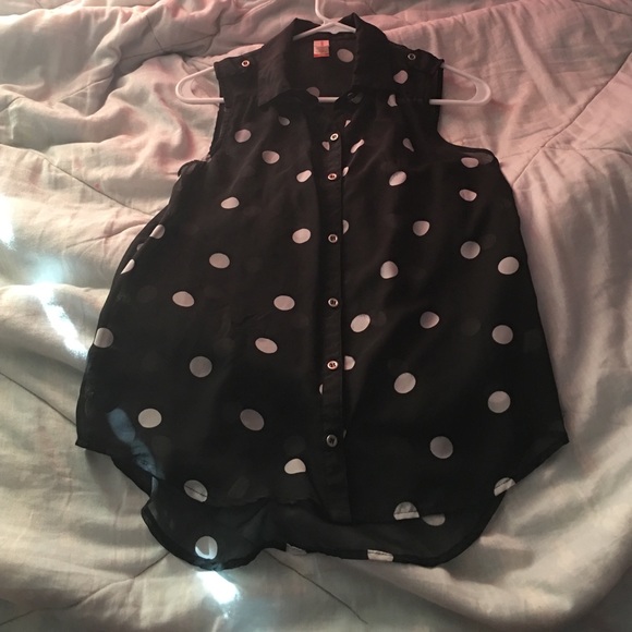 Black and white polkadot shirt