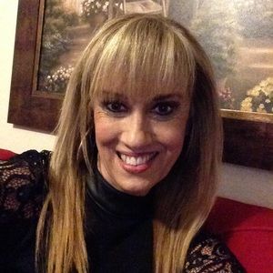 Meet your Posher, Debra