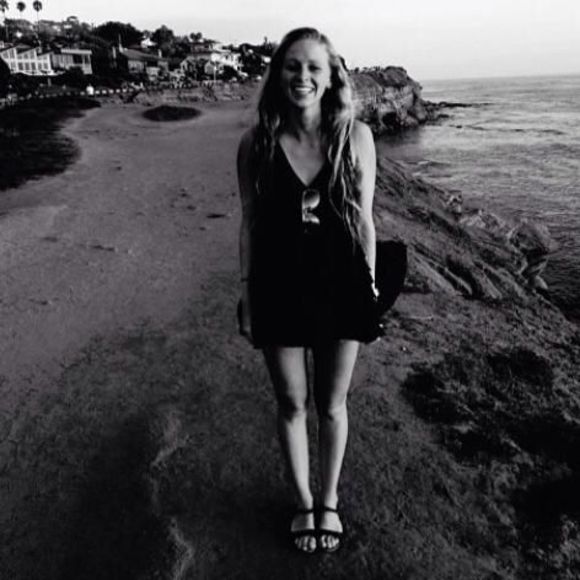 Meet your Posher, Amanda - Picture 1 of 1