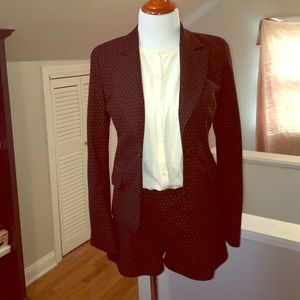 Blazer and shorts set . Only worn once!!!