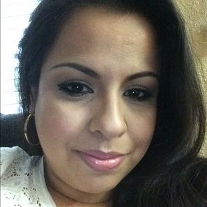 Meet your Posher, Becky