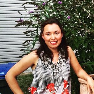 Meet your Posher, Cynthia