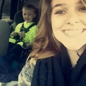 Meet your Posher, Kayla