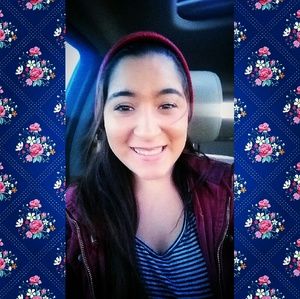 Meet your Posher, Alexis marie