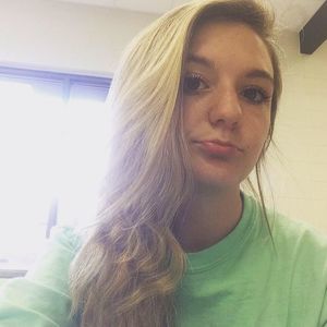 Meet your Posher, Carly