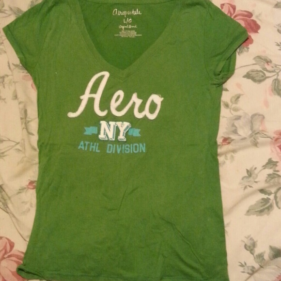 Aeropostal v-neck short sleeve