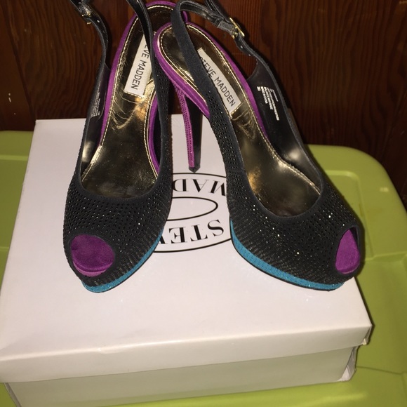 Steve Madden Masqraid peep toe