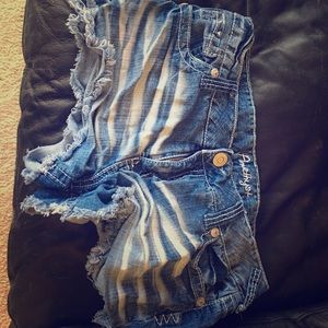 Jean shorts!