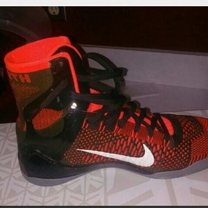 Last Pair Never Worn get b4 Kobe retires!