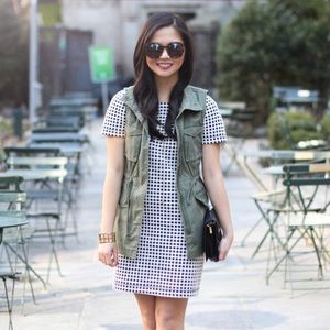 Lou & Grey Dresses - Price Drop‼️ Grid Print Shift Dress Lou & Grey Dresses - Price Drop‼️ Grid Print Shift Dress