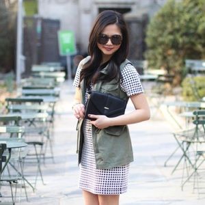 Lou & Grey Dresses - Price Drop‼️ Grid Print Shift Dress Lou & Grey Dresses - Price Drop‼️ Grid Print Shift Dress