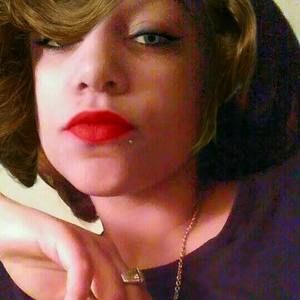 Meet your Posher, Leasia