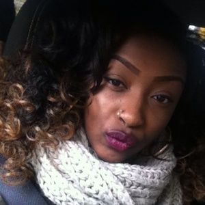 Meet your Posher, Daisha