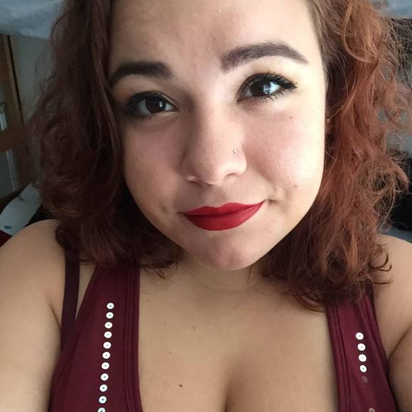 Meet your Posher, Kendall - Picture 1 of 1