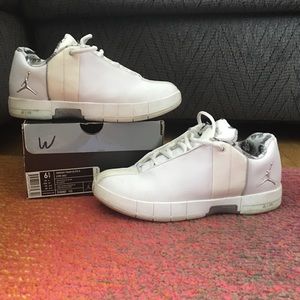 Jordan Team Elite II low