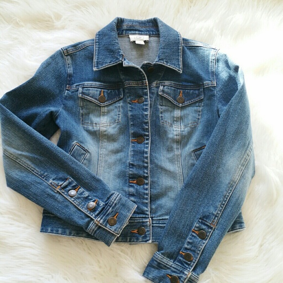 LOFT Jackets & Blazers - 💞SALE💞 Ann Taylor Loft Denim Jacket