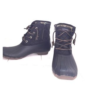 Brand NEW size 9 waterproof rubber Sperry boots!