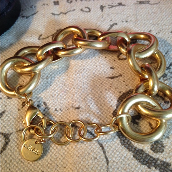 Stella and Dot Gold Matte' Link Bracelet
