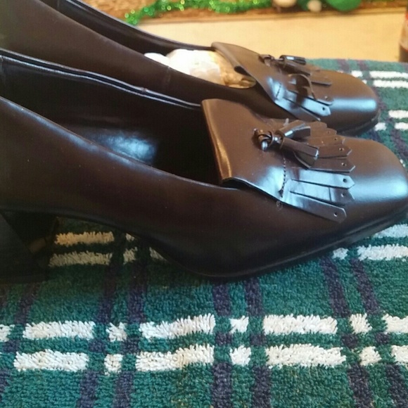 Beautiful shoe - Picture 3 of 4