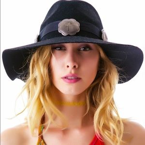 ❗❗️SOLD❗️❗️UNIF Concho Hat