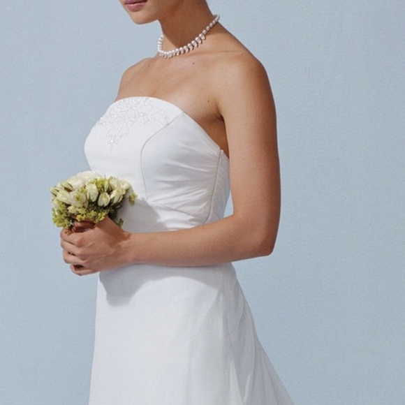 Casablanca Wedding Dress - Picture 2 of 4
