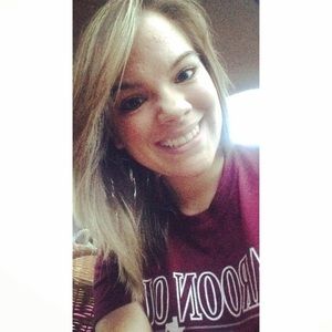 Meet your Posher, Deana