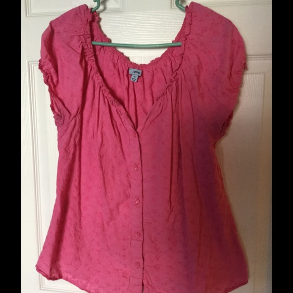 Eyelet top