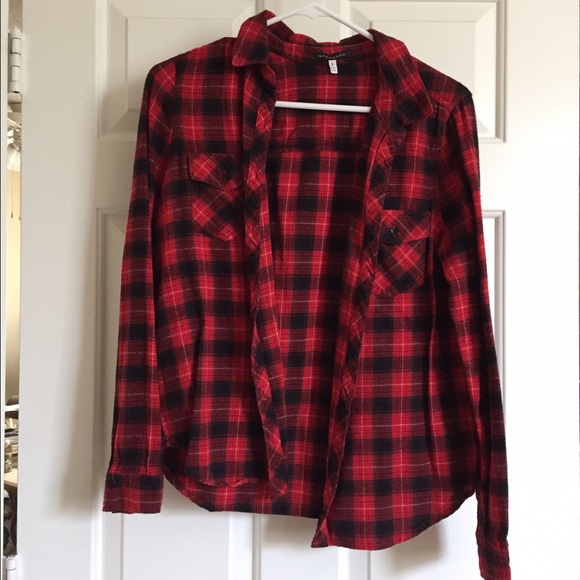 Flannel plaid long sleeve button up shirt
