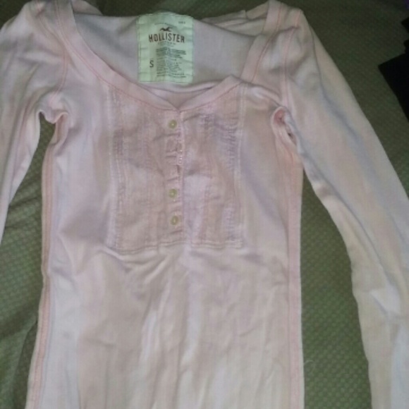 Hollister shirt