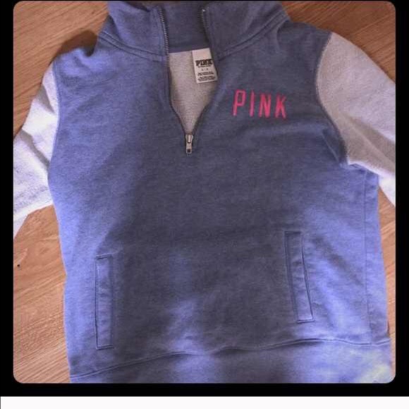 Size smal sweatshirt vs PINKn