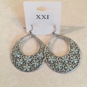 **Moving Special** Forever 21 Earrings w/ Flowers
