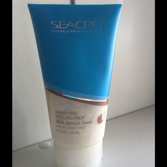 Seacret Purifying Peeling Milk