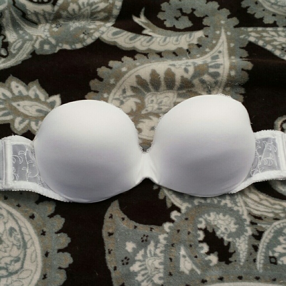 White strapless bra