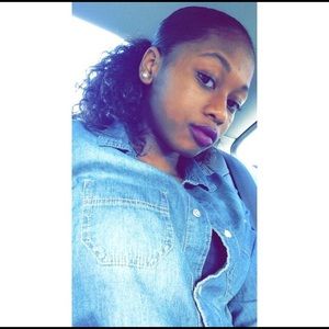 Meet your Posher, Nahyla