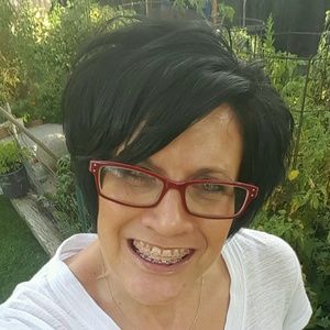 Meet your Posher, Connie