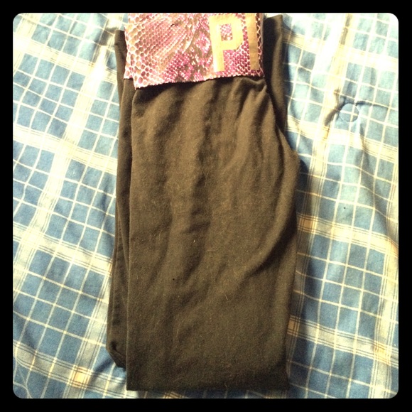 VS PINK YOGA PANTS