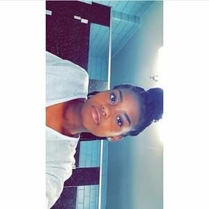 Meet your Posher, Arianna