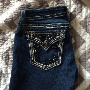 Size 27 Miss Me straight jeans
