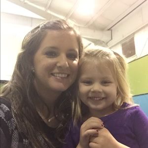 Meet your Posher, Lauren