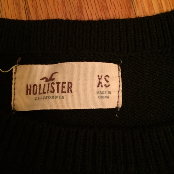 Black Sweater - Picture 2 of 2