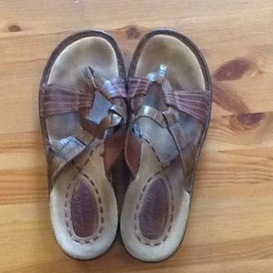 Clarks brown sandals